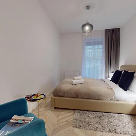 Kurkowa 14 By The River - 900 Steps To Market شقة