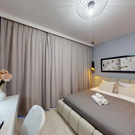 Kurkowa 14 By The River - 900 Steps To Market Breslavia